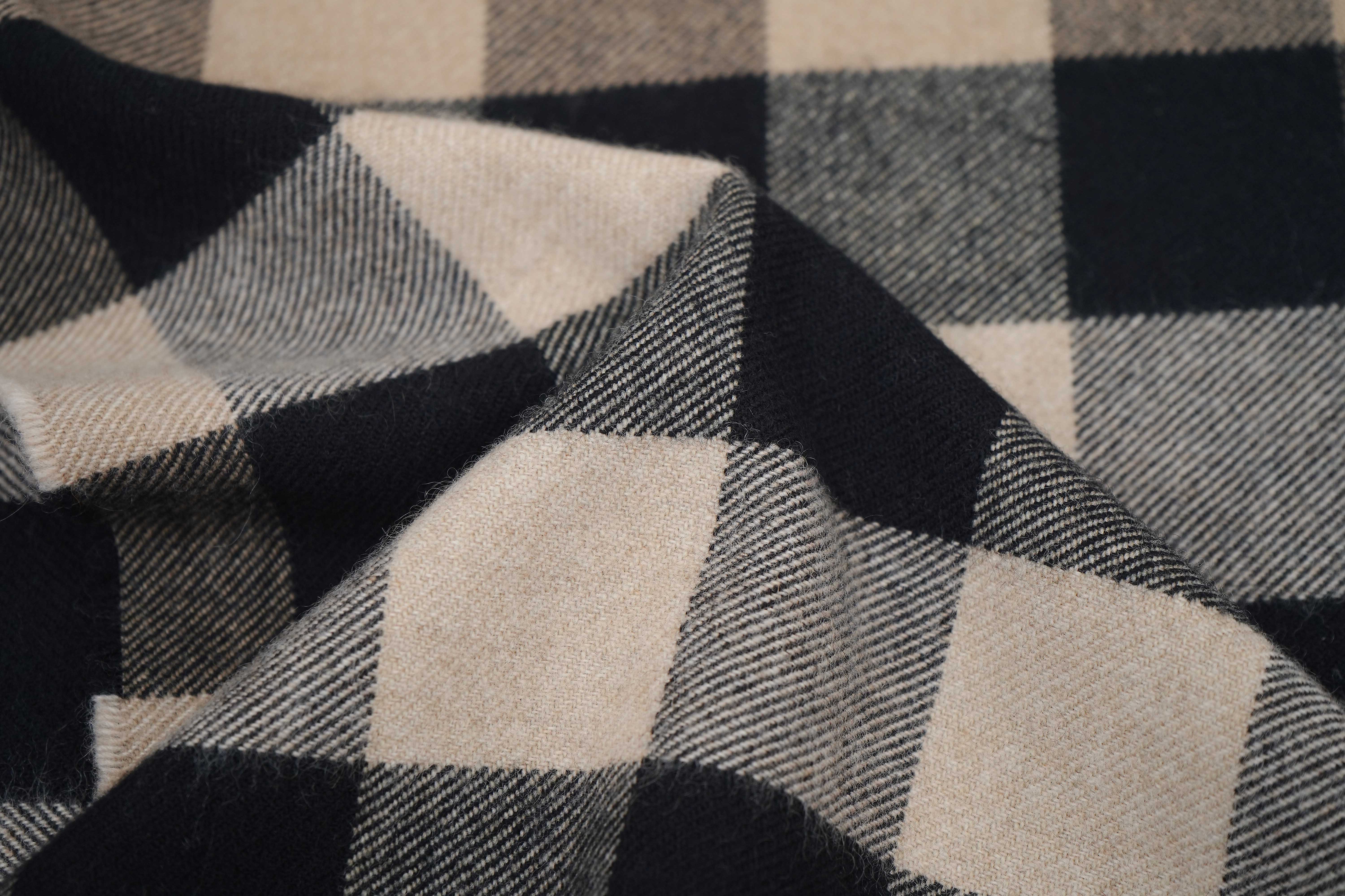 Classic Check Cashmere/Wool Beige Scarf