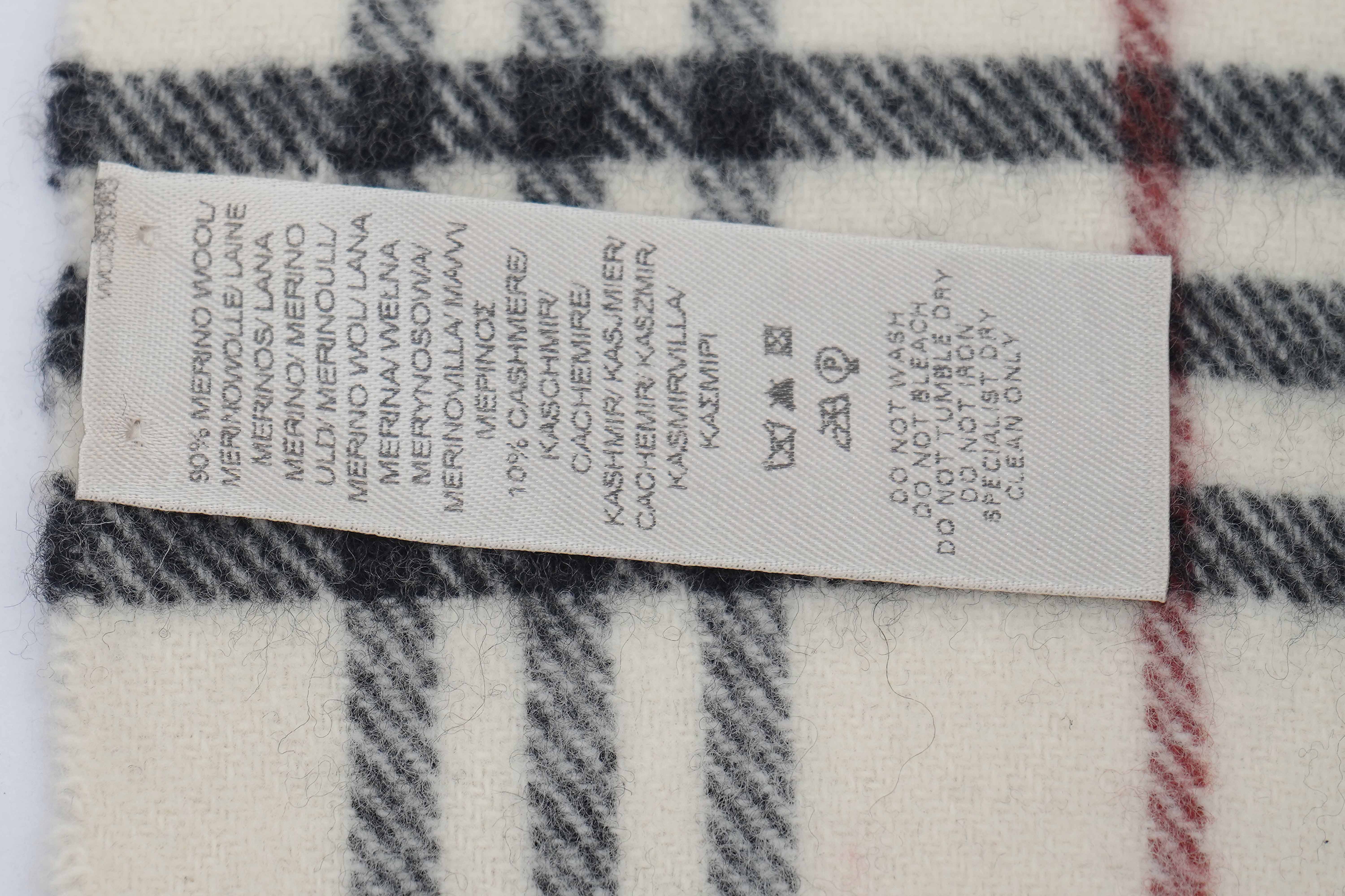 Classic Check Wool Ecru Scarf