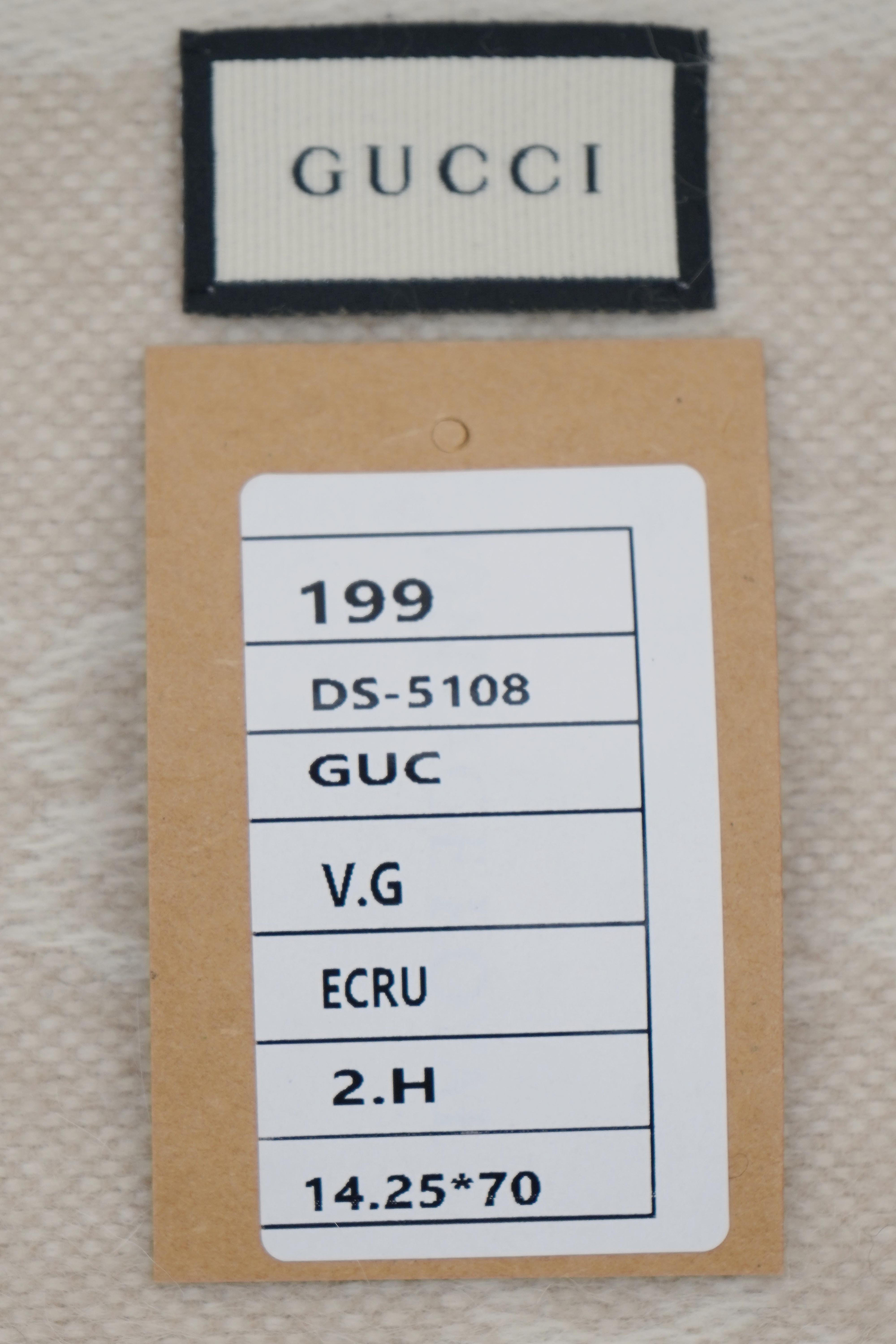Gucci Pre-owned Logo Wool Ecru Scarf