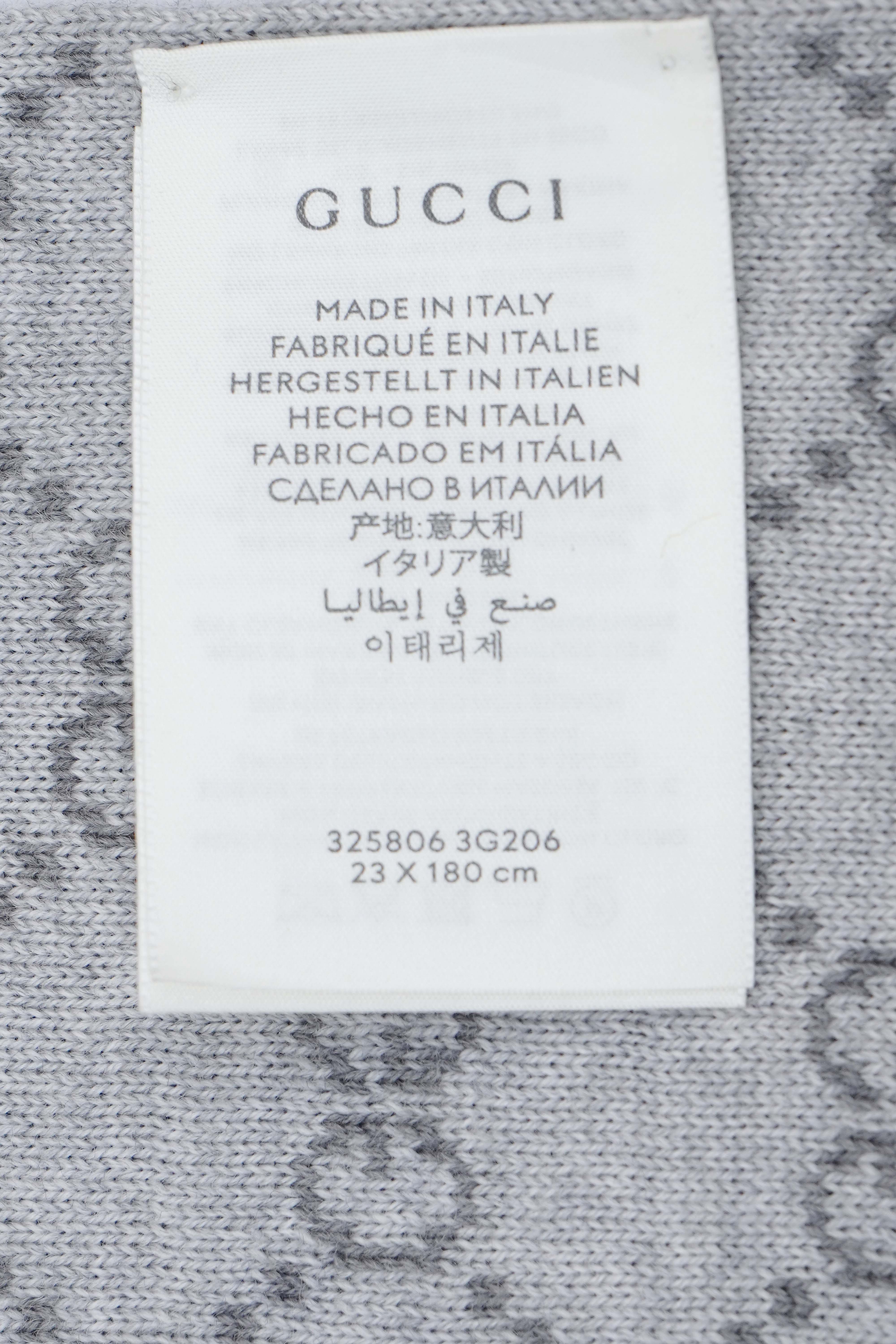 Gucci Pre-owned Logo Wool Grey Scarf