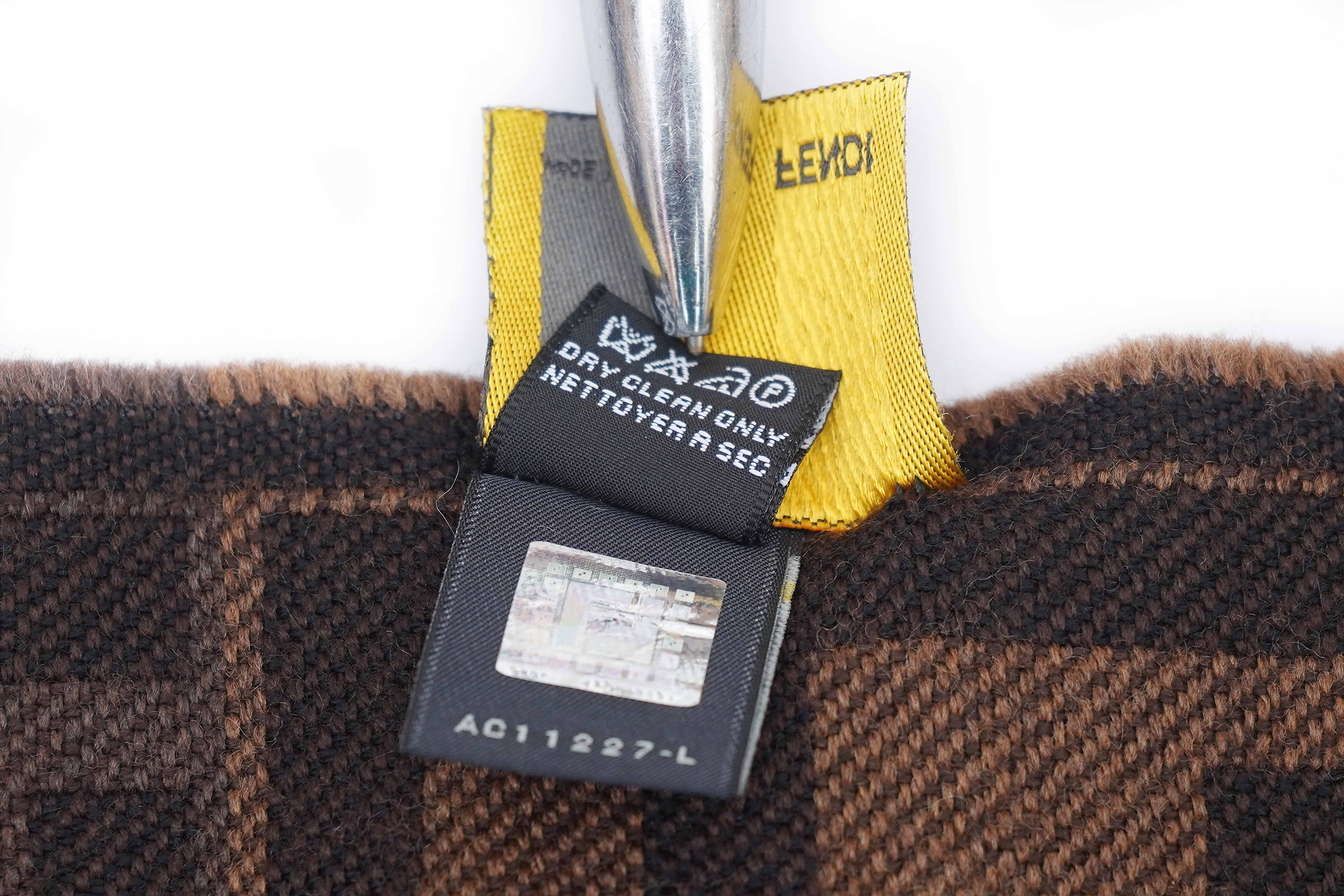 Fendi Pre-owned Logo Wool Brown Scarf