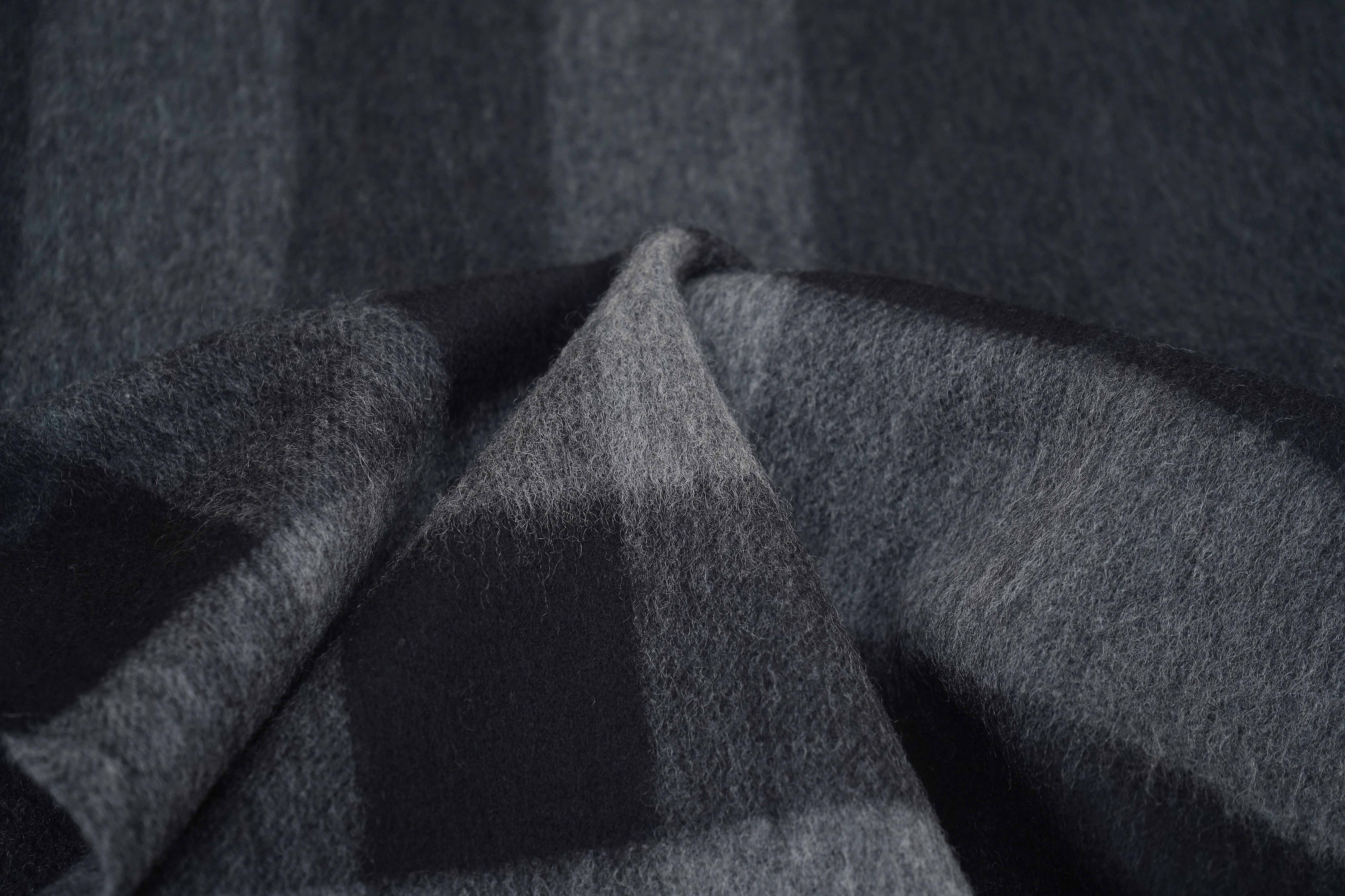 Classic Check Cashmere Dark Grey/Charcoal Scarf